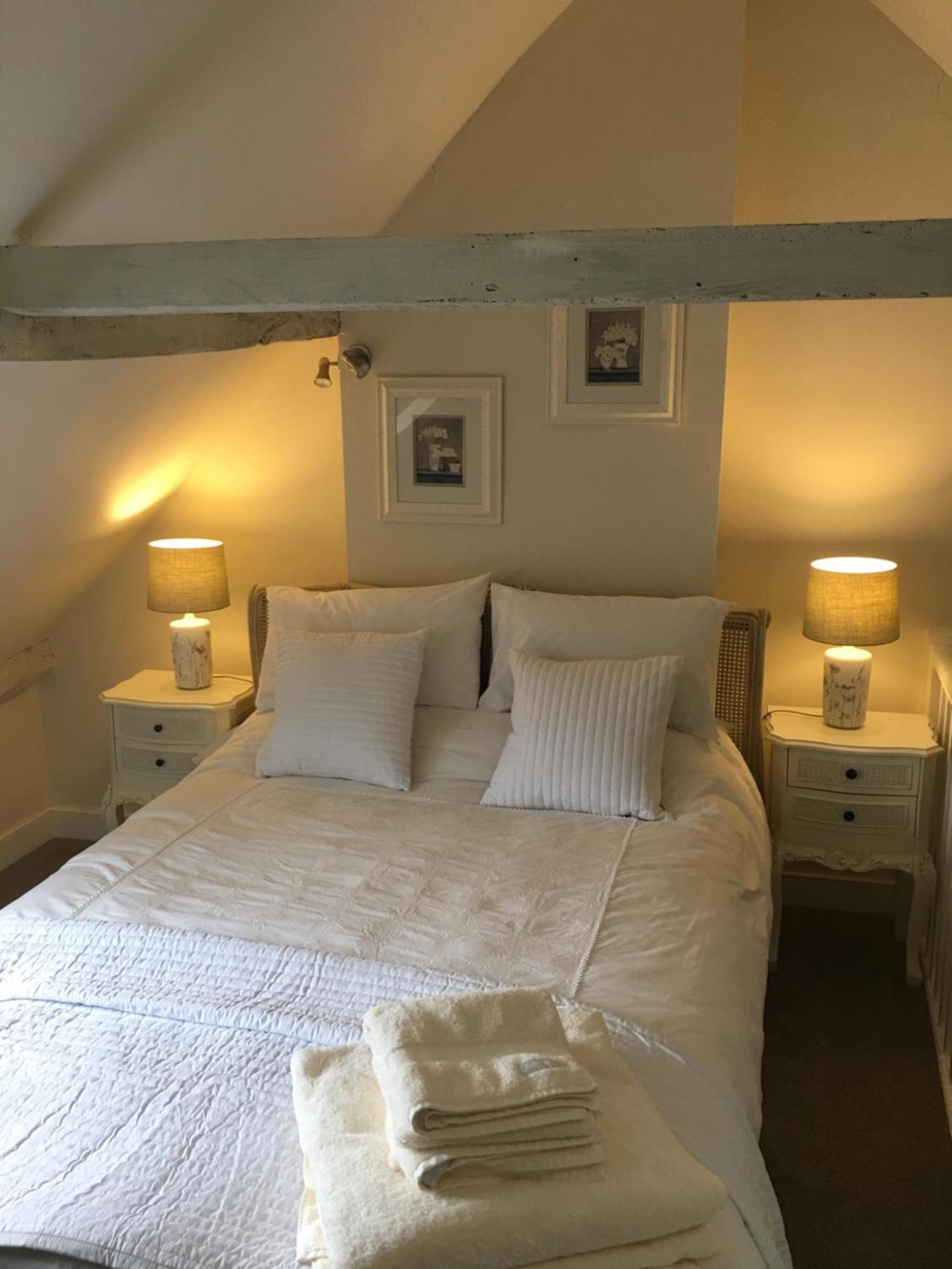 Luxury 2 Bed With Free Parking Apartment