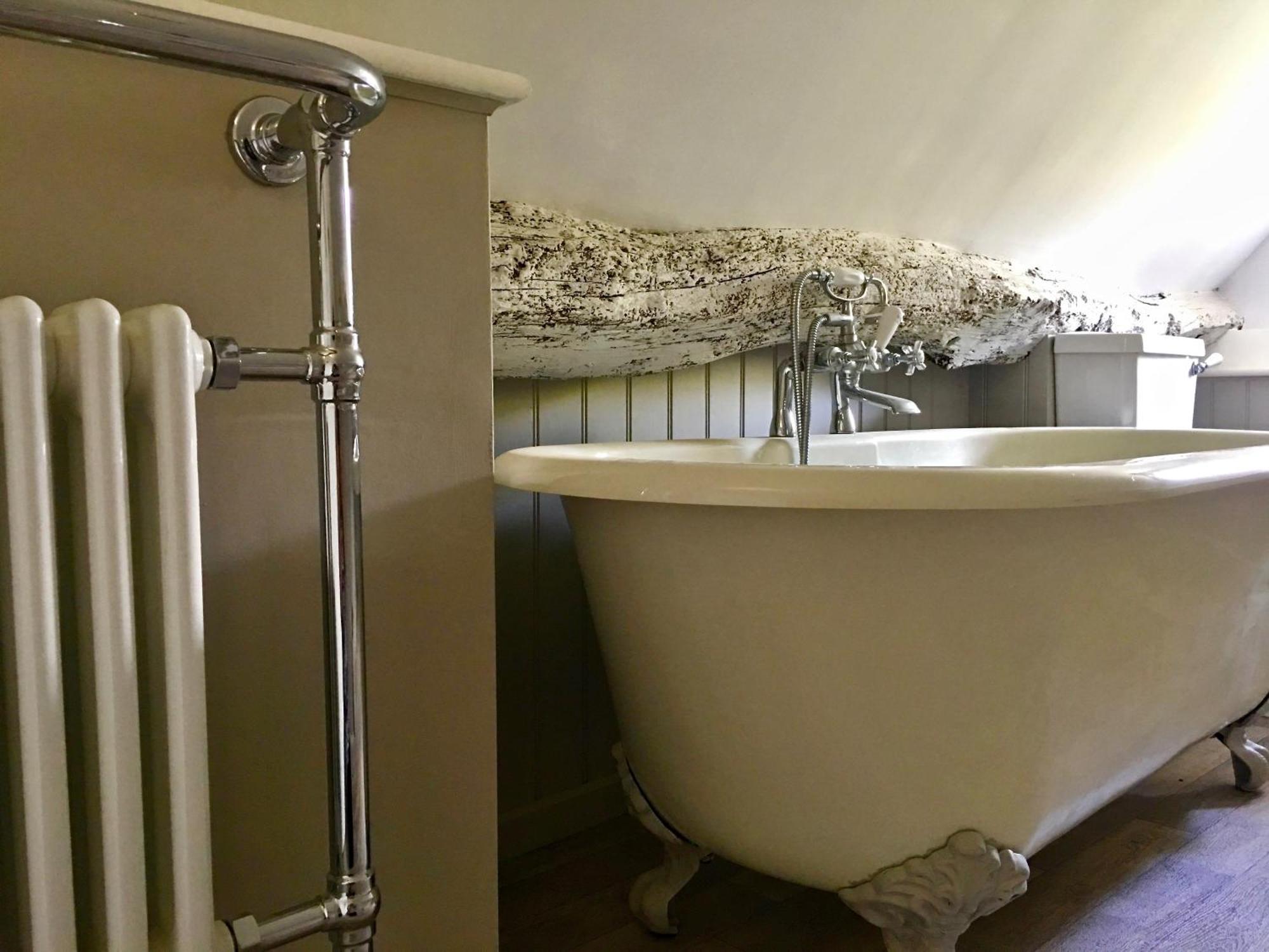 Luxury 2 Bed With Free Parking *