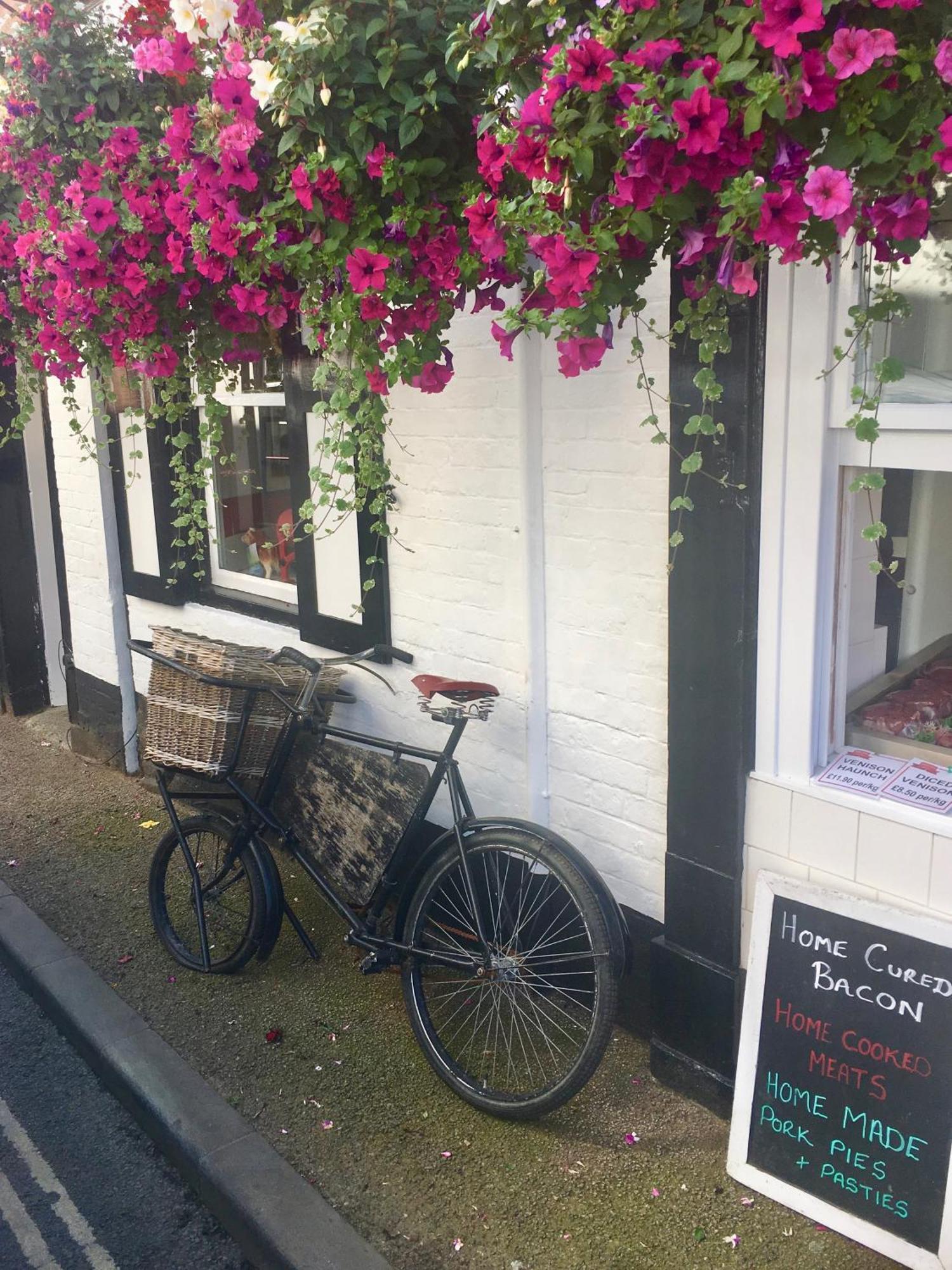 Luxury 2 Bed With Free Parking Apartment *